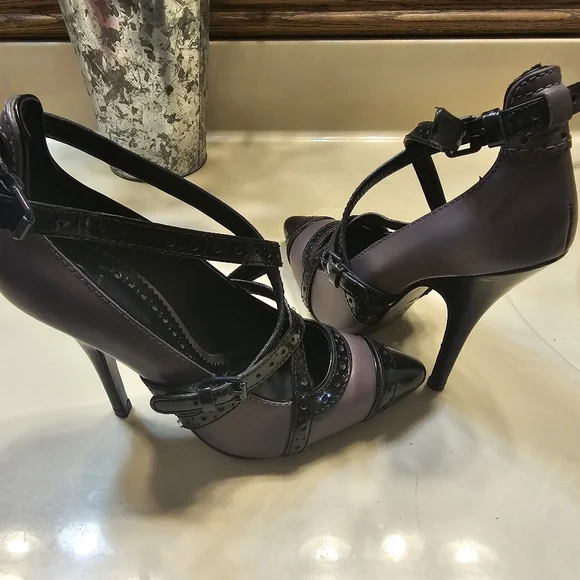 Tory Burch Heels - Picture 1 of 8